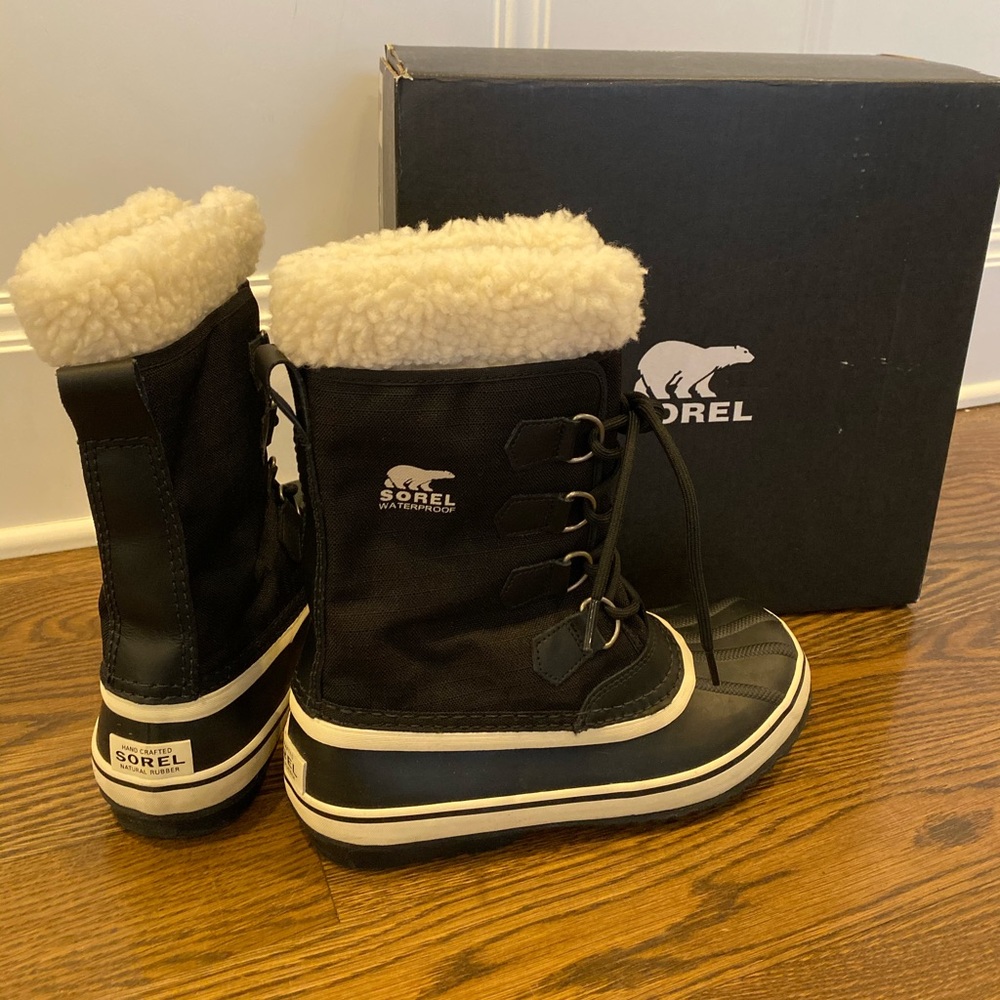 Sorel Carnival Black Snow Boot- Worn once! W/ box